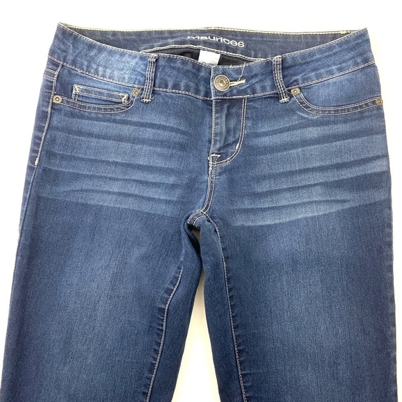 Maurices Skinny Women's size Small Dark Wash Blue Denim jeans - Picture 2 of 4